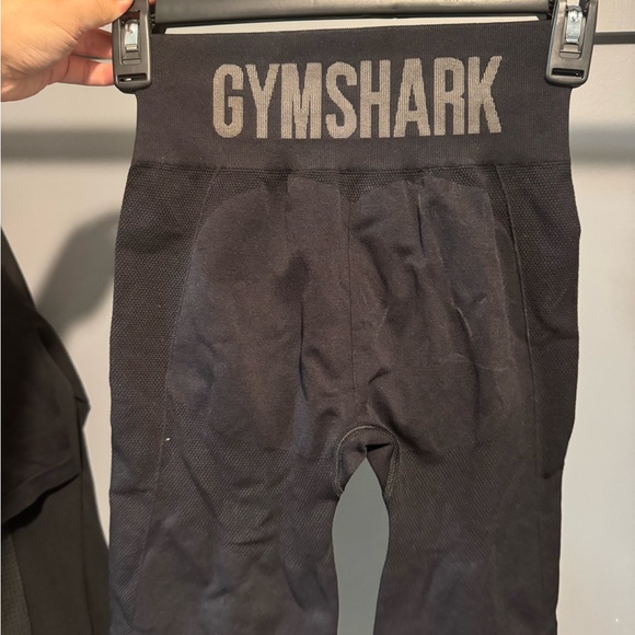 Black gymshark athletic shorts ￼ - Picture 2 of 3